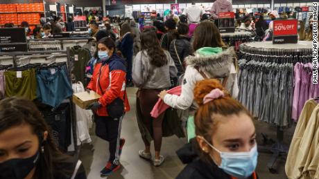 Holiday shopping gets off to a disappointingly sluggish start