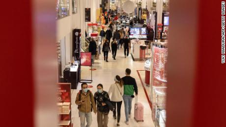 Black Friday bounces back from 2020. Shoppers hit stores again