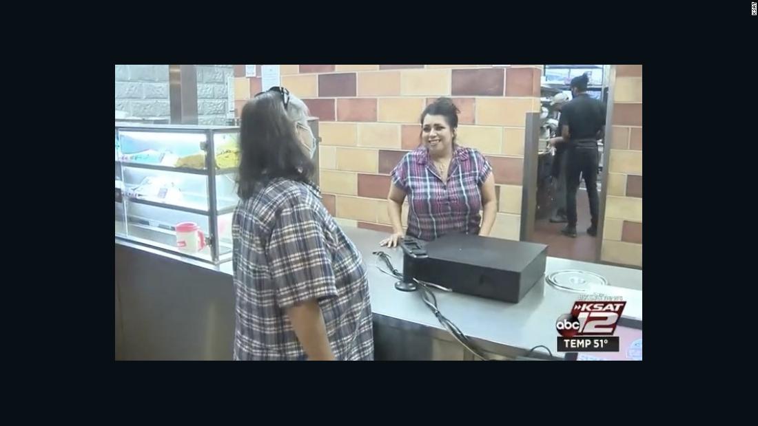 San Antonio restaurant manager donates kidney to save customer's life