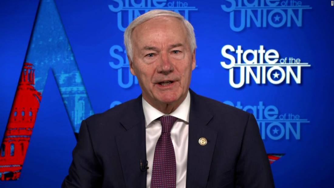 Arkansas governor says large businesses in state should not comply with Biden administration’s ‘oppressive vaccine mandate’ – CNN