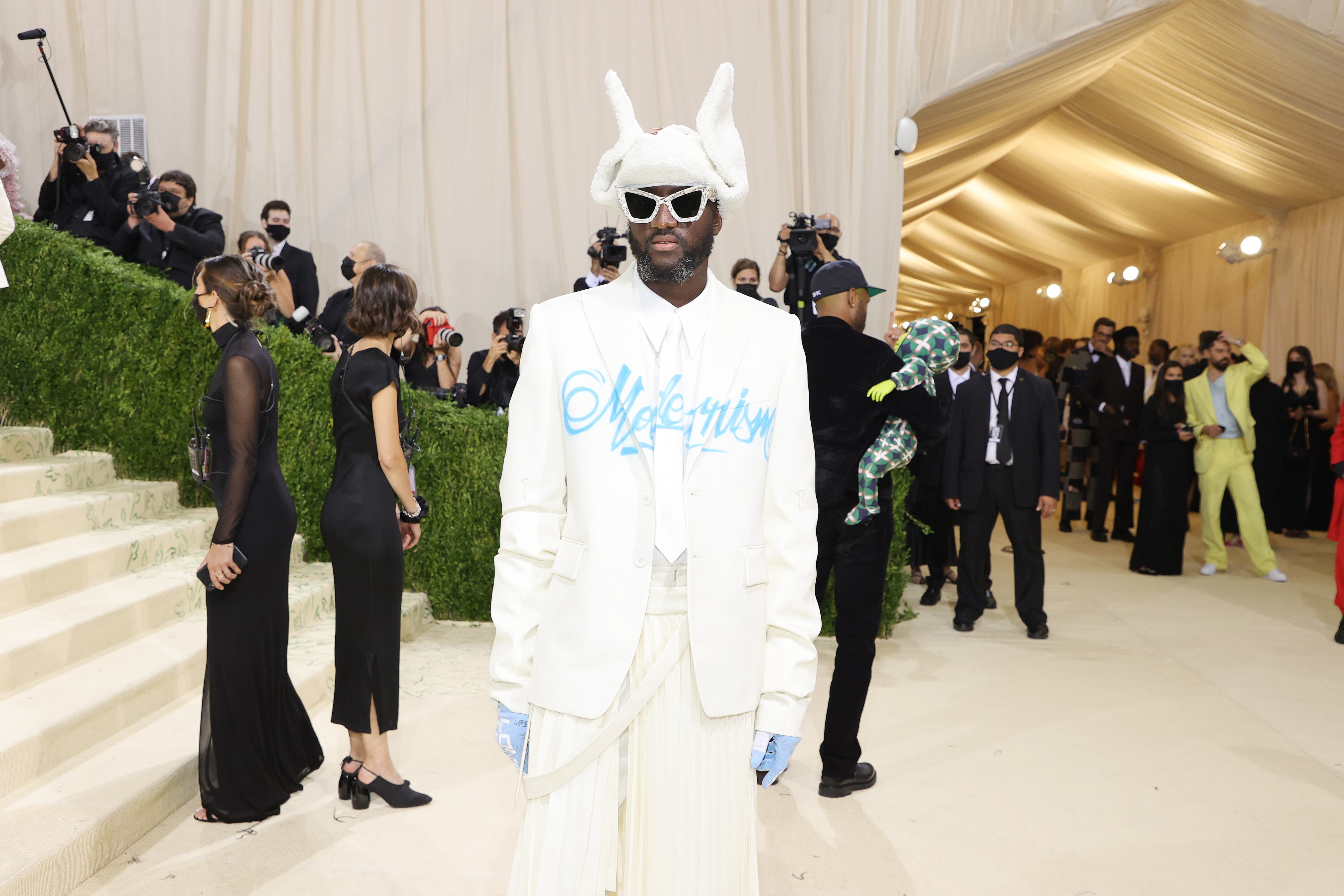 11 Of Virgil Abloh's Most Iconic Fashion Moments Ever ELLE Australia ...