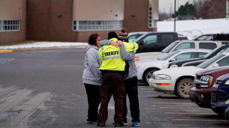 'It's not okay that we allow this to happen': Former gun exec. on Michigan school shooting