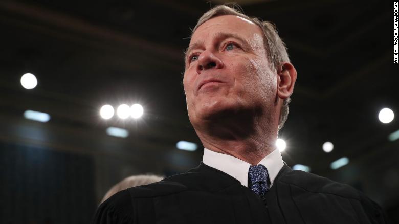 Roberts pushes for judiciary’s continued independence in year-end report