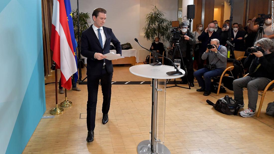 Sebastian Kurz, mantan Kanselir Austria, mengatakan dia akan meninggalkan politik