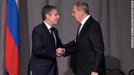 Blinken and Lavrov meet amid tensions over Russia's intentions in Ukraine