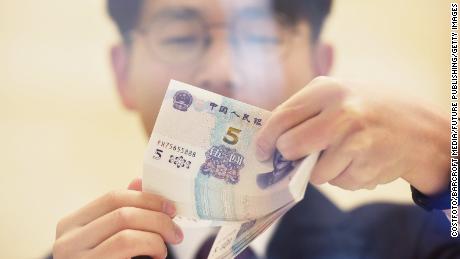 China&#39;s currency is having an even better year than the US dollar. Here&#39;s why