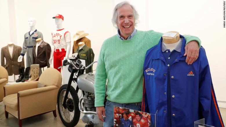 Henry Winkler is auctioning off his Fonz jacket and more ‘Happy Days’ memorabilia