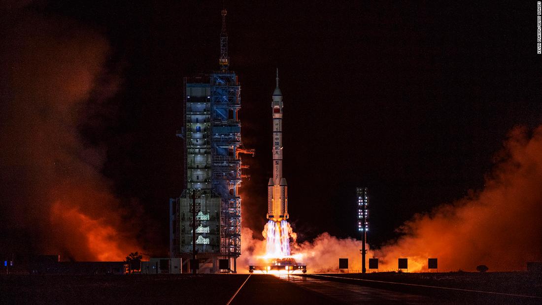 Gen. David Thompson, American experts agree the US and China are in a space race
