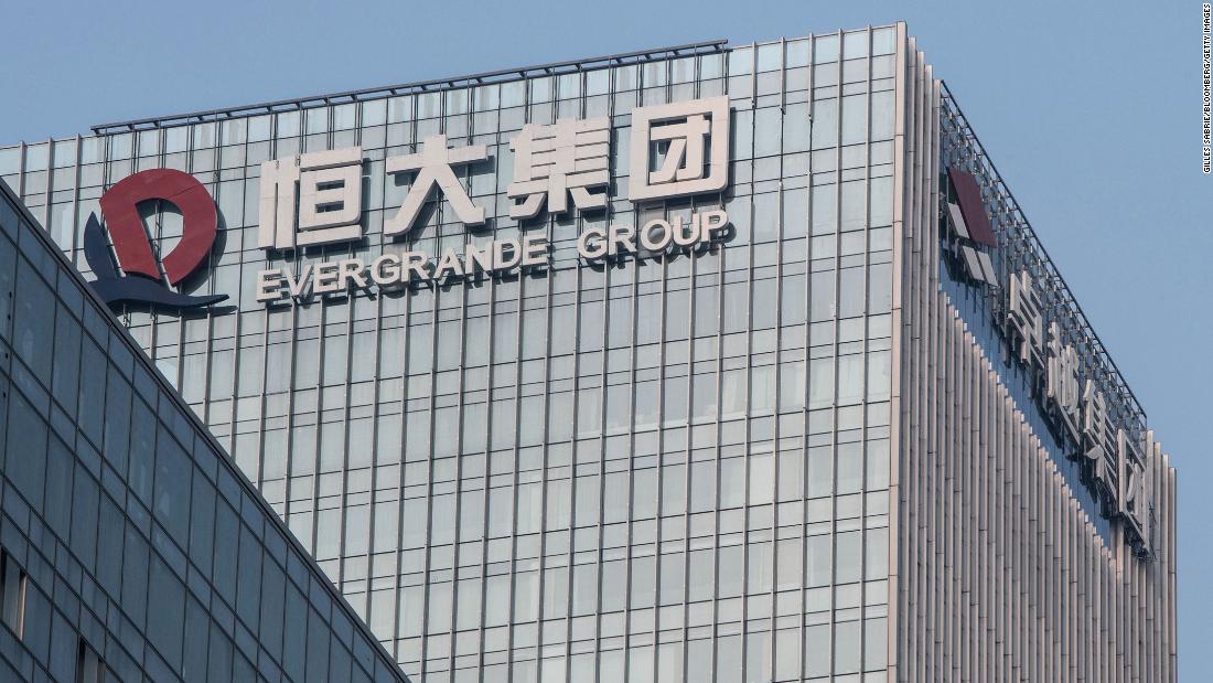 Le azioni di Evergrande scendono del 20% quando riemergono nuovi timori di default da record