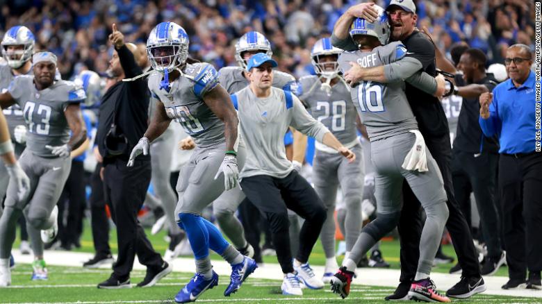 Detroit Lions end 15-game winless run and pay tribute to Michigan school shooting victims