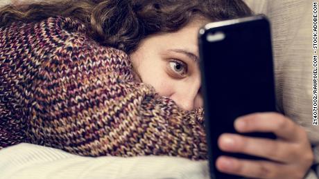 Opinion: Sorry, parents -- you&#39;re not off the hook when it comes to social media and your kids