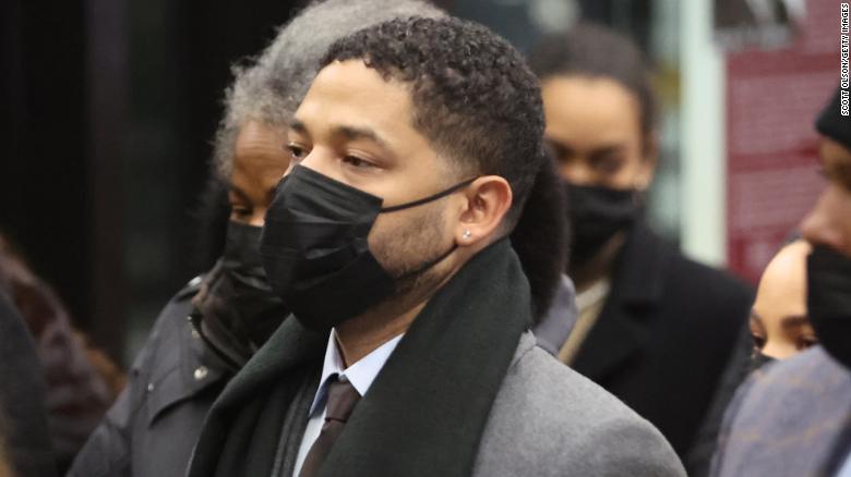 Jussie Smollett arrives at the Chicago courthouse on December 9, 2021.