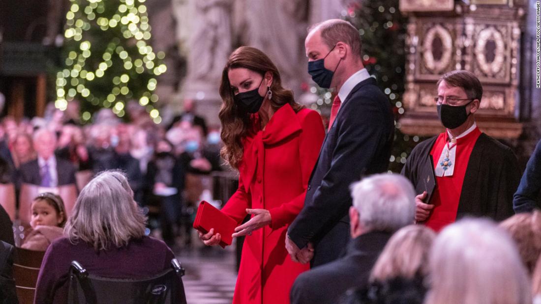 Duchess of Cambridge gives surprise piano performance during Christmas concert