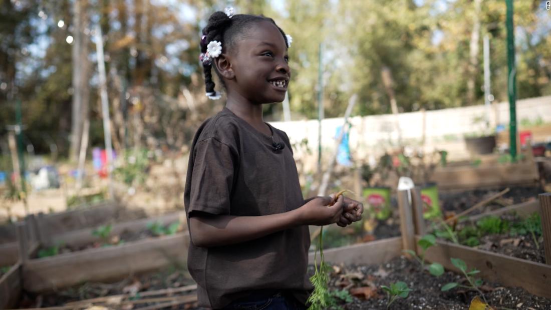 Georgia's youngest farmer is only 6 years old, and she loves 'playing in the dirt'