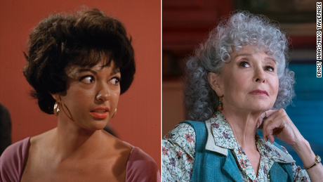 En el original & quot; West Side Story & quot;  En la película, Rita Moreno y otros actores se vieron obligados a usar la cara marrón.  En la versión de Spielberg, Moreno está de regreso en un nuevo rol, sin el maquillaje ofensivo.