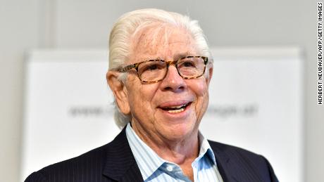 US-Journalist Carl Bernstein smiles during a press conference in Vienna, Austria, on May 5, 2017. While a young reporter for The Washington Post, Bernstein together with with Bob Woodward did much of the original news reporting on the Watergate scandal. 