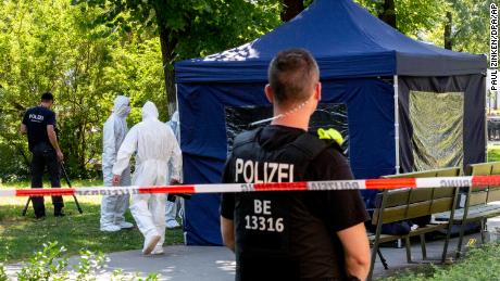 Forensic officers at the crime scene in Berlin&#39;s Tiergarten in August 2019.