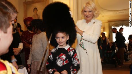 Camilla, Duchess of Cornwall invited children to help decorate the Clarence House Christmas tree this week. 