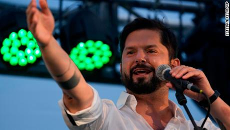 Left-wing Gabriel Boric, 35, wins presidential election in Chile 