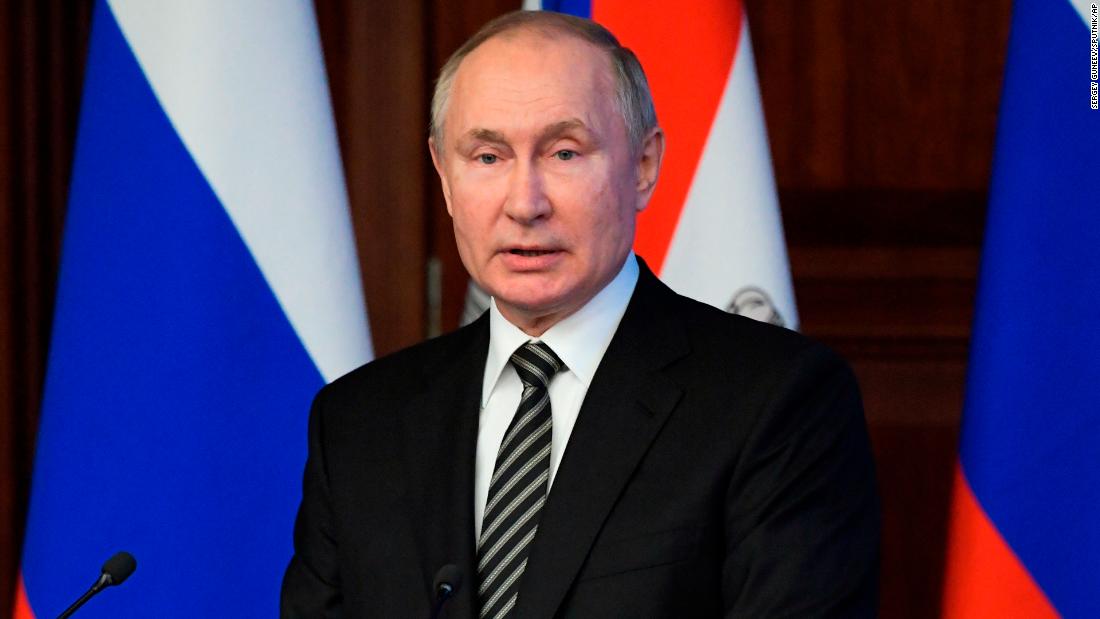 Photo of Putin hovorí, že Rusko má „každé právo“ „zaujať tvrdý postoj k nezúčastneným krokom“ v čase rastúceho napätia na Ukrajine.