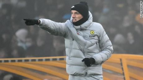Tuchel gives out orders during Chelsea's goalless draw at Wolves.