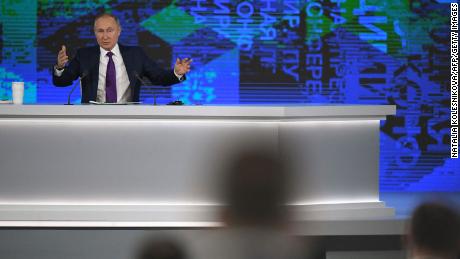 Президент России Владимир Путин проведет свою ежегодную пресс-конференцию 23 декабря 2021 года в выставочном центре «Маной» в центре Москвы. 