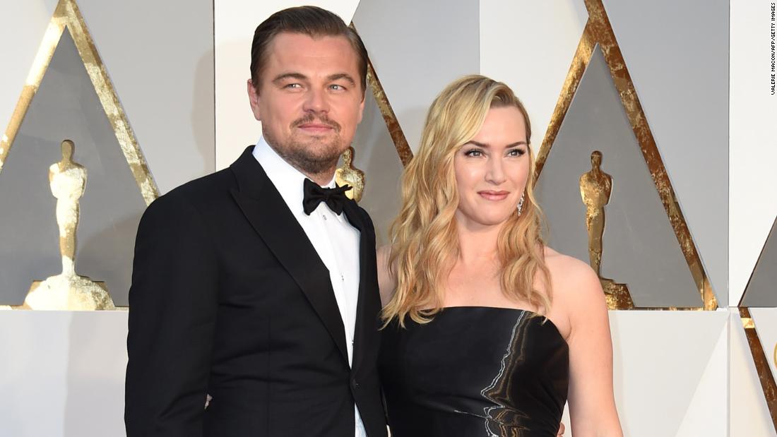Kate Winslet mengatakan dia tidak bisa berhenti menangis ketika dia bersatu kembali dengan Leonardo DiCaprio