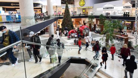 Inflation be damned: Here&#39;s why Americans spent a ton for the holidays