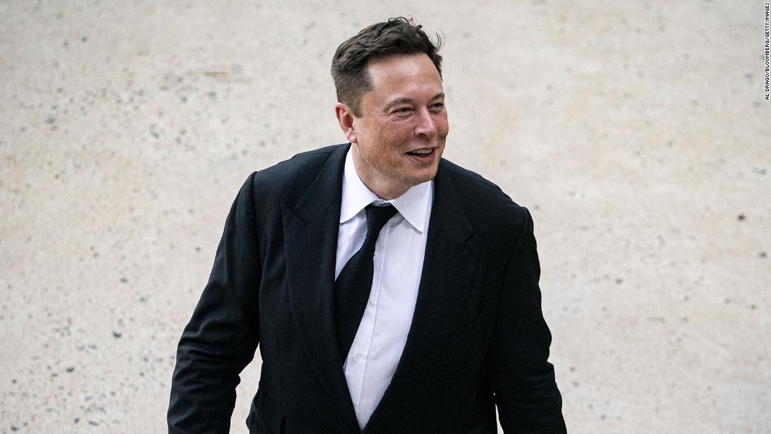 Featured image of post Elon Musk owes a massive $11 billion in taxes after wrapping up his Tesla stock sales