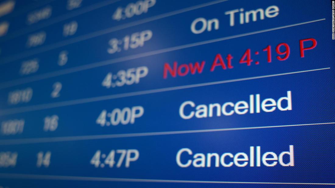 Flights have been delayed. Машина Федекс в США. Delayed Cancelled.