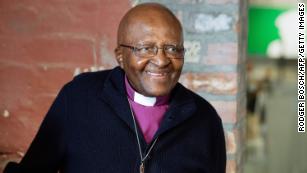 Desmond Tutu, South Africa&#39;s &#39;national conscience,&#39; laid to rest at state funeral