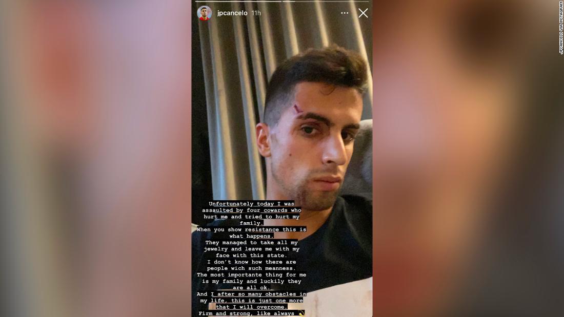 João Cancelo: Bek Manchester City diserang saat perampokan di rumahnya