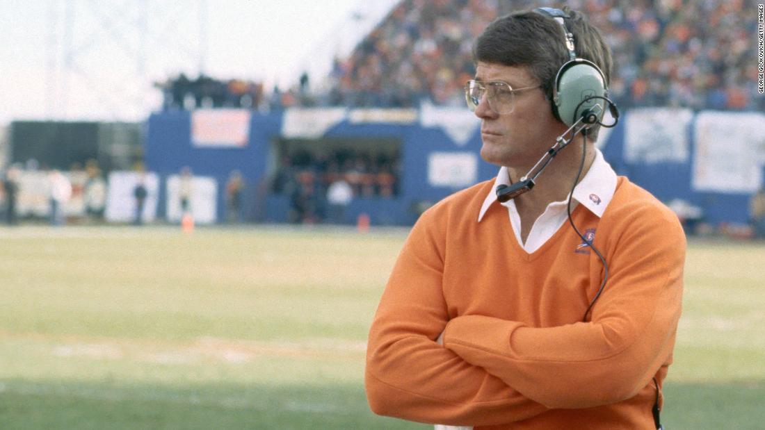 Former NFL player, Broncos coach Dan Reeves dies at 77 - Sentinel