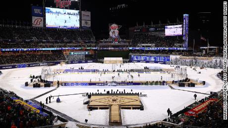 Winter Classic: Blues top Wild 6-4 at Target Field in Minneapolis, officially the coldest outdoor game in league history