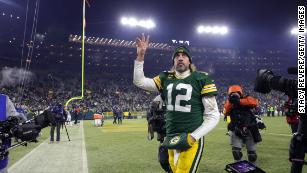 Packers smother Vikings 37-10, capture NFC's top seed