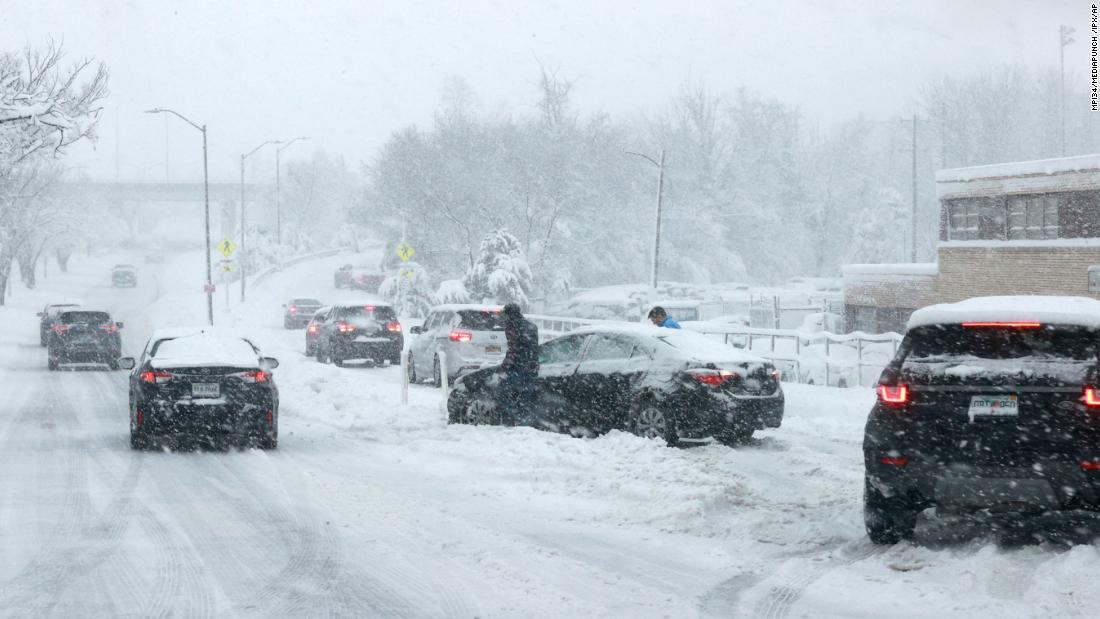 Motorists stranded for hours along I-95 after winter storm causes havoc and leaves more than 400000 without power – CNN