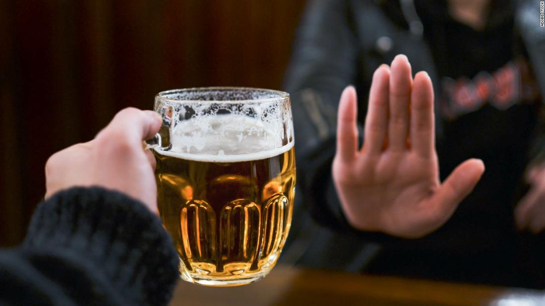 No amount of alcohol is good for the heart, new report says, but critics disagree on science