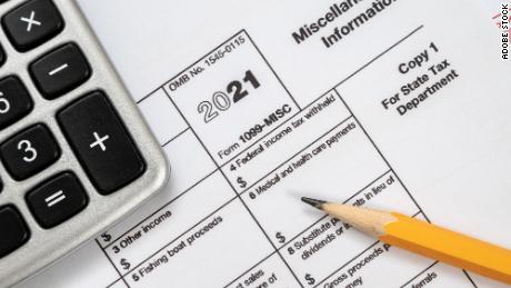 Here's when you can start filing your 2021 federal tax returns