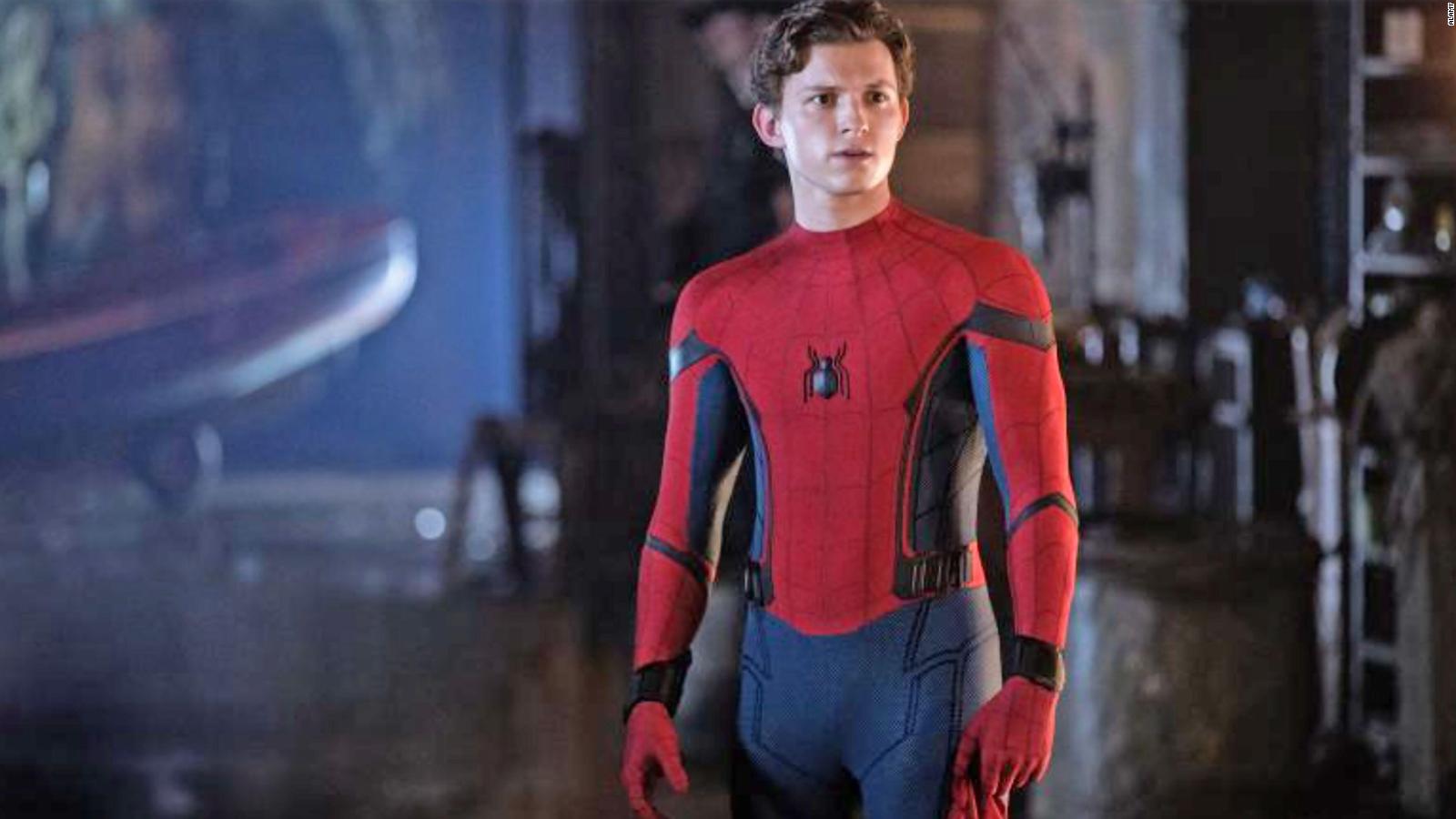 Tom Holland Joins Tobey Maguire And Andrew Garfield For Spider Man Meme Cnn 6878