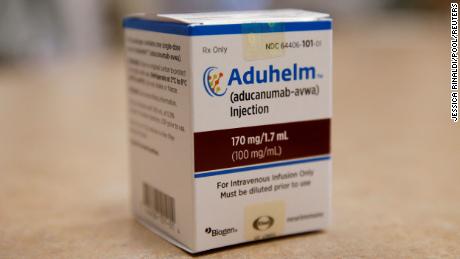 Medicare limite la couverture du médicament controversé contre la maladie d'Alzheimer aux personnes en essai clinique