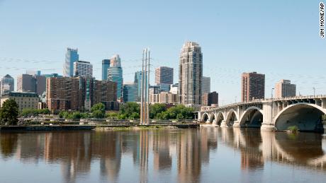 Twin Cities join other US tourist spots turning to vaccine or indoor testing mandates
