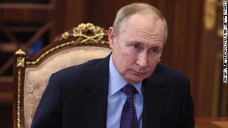 Putin presenta una profunda amenaza para la paz en Europa como un 'tambor de guerra'  sonidos en la frontera entre Rusia y Ucrania