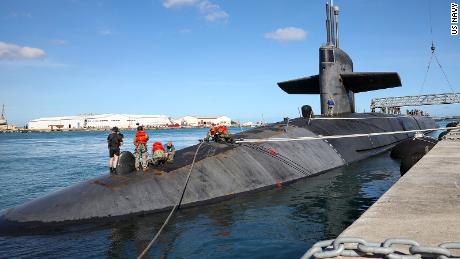 یکی از قوی ترین سلاح های نیروی دریایی ایالات متحده در گوام ظاهری نادر دارد