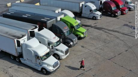 New rule will allow 18-year-olds to drive semi trucks across state lines
