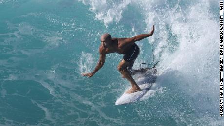 HALEIWA, HAWAII - JANUARY 11: Pro surfer Kelly Slater at Banzai Pipeline on January 11, 2021 in Haleiwa, Hawaii. (Photo by Gregory Shamus/Getty Images)