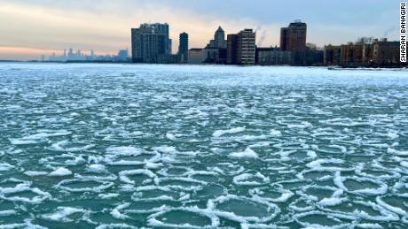 Ice rings at Lake Michigan in Chicago. Sharan told CNN these photo were taken at Loyola Beach at Rogers Park, which is about 10 miles north of downtown Chicago. The photos were taken on a walkway on the way to a lighthouse. Sharan noted that the temperature at the time he took these photos was around -6 degrees Celsius (21 degree Fahrenheit).