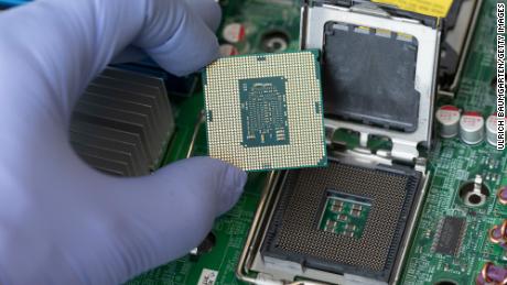Some manufacturers have less than 5 days&#39; supply of computer chips, Commerce Department warns
