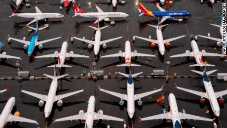 Boeing, kayıplar arttıkça en yeni uçağını erteliyor