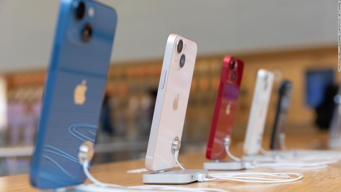 Apple posted record holiday quarter sales despite supply constraints