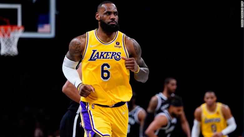 2022 NBA All-Star starters announced, with LeBron James chosen for 18th straight time